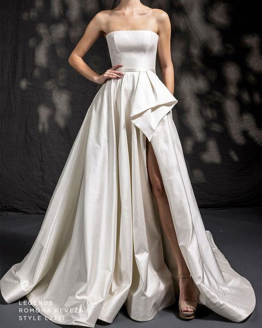 Romona Kevesa - L2251